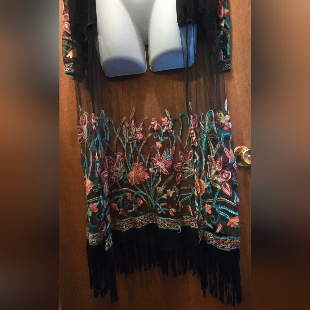Johnny Was Black Sheer Kimono with Floral Embroidery SzM - Picture 6 of 13